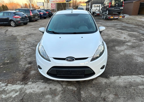 Ford Fiesta cena 18499 przebieg: 170600, rok produkcji 2011 z Kłodawa małe 137